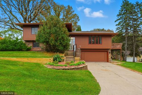 944 Pine View Ct, Saint Paul, MN, 55119-5637 | Card Image