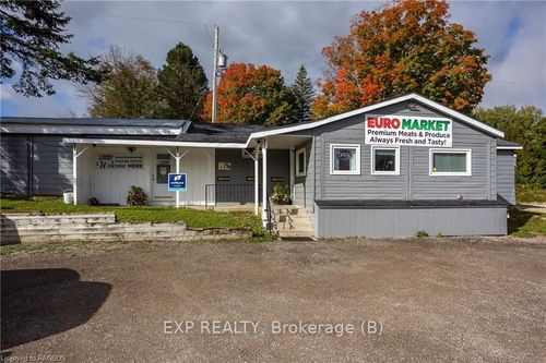 317080 Highway 10, Chatsworth, ON, N0H1G0 | Card Image