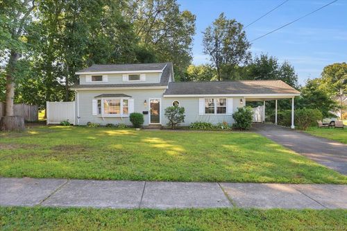 18 Ashland St, Manchester, CT, 06042-3502 | Card Image