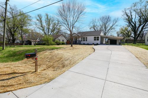 67 Scobey Dr, Nashville, TN, 37210-4733 | Card Image
