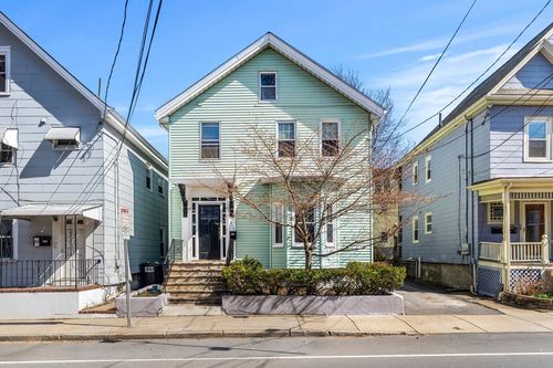 213 Cedar St, Somerville, MA, 02145-3503 | Card Image