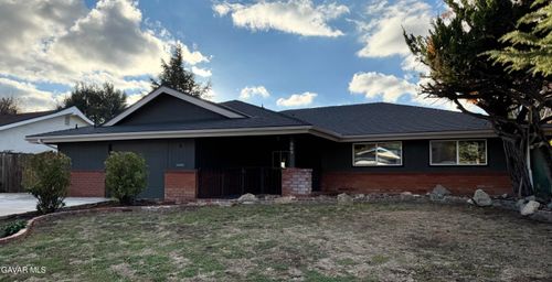 509 Oakwood St, Tehachapi, CA, 93561-1901 | Card Image