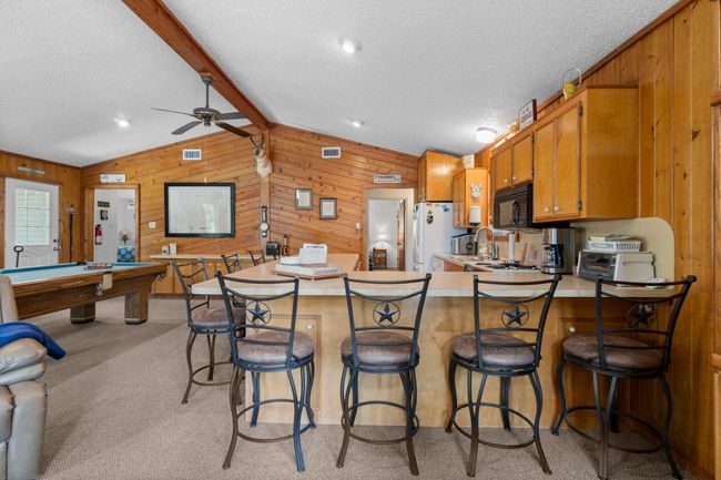 31 N Lakeview Dr, House other with 4 bedrooms, 2 bathrooms and 2 parking in Pointblank TX | Image 10