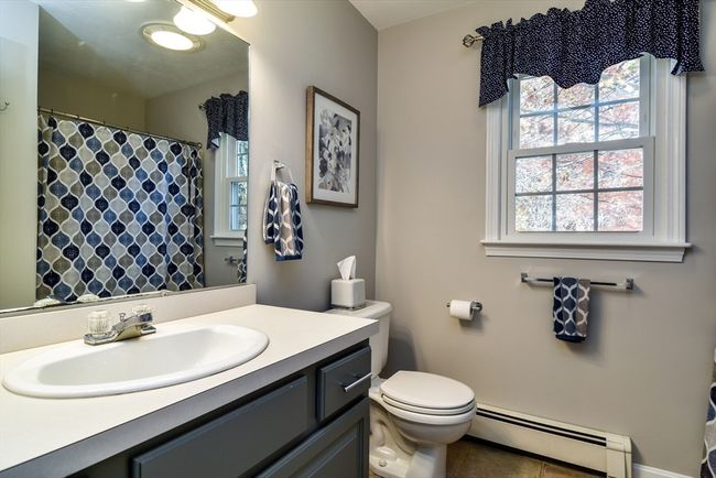 17 Danielle Dr, House other with 3 bedrooms, 3 bathrooms and 4 parking in Grafton MA | Image 17