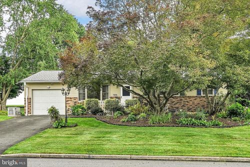 20 Clearview Drive, LEBANON, PA, 17042 | Card Image