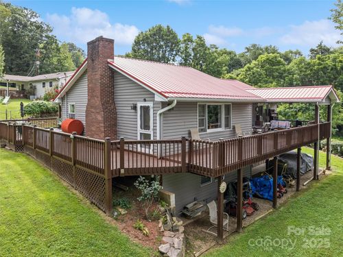 41 Vista Dr, Clyde, NC, 28721-7527 | Card Image