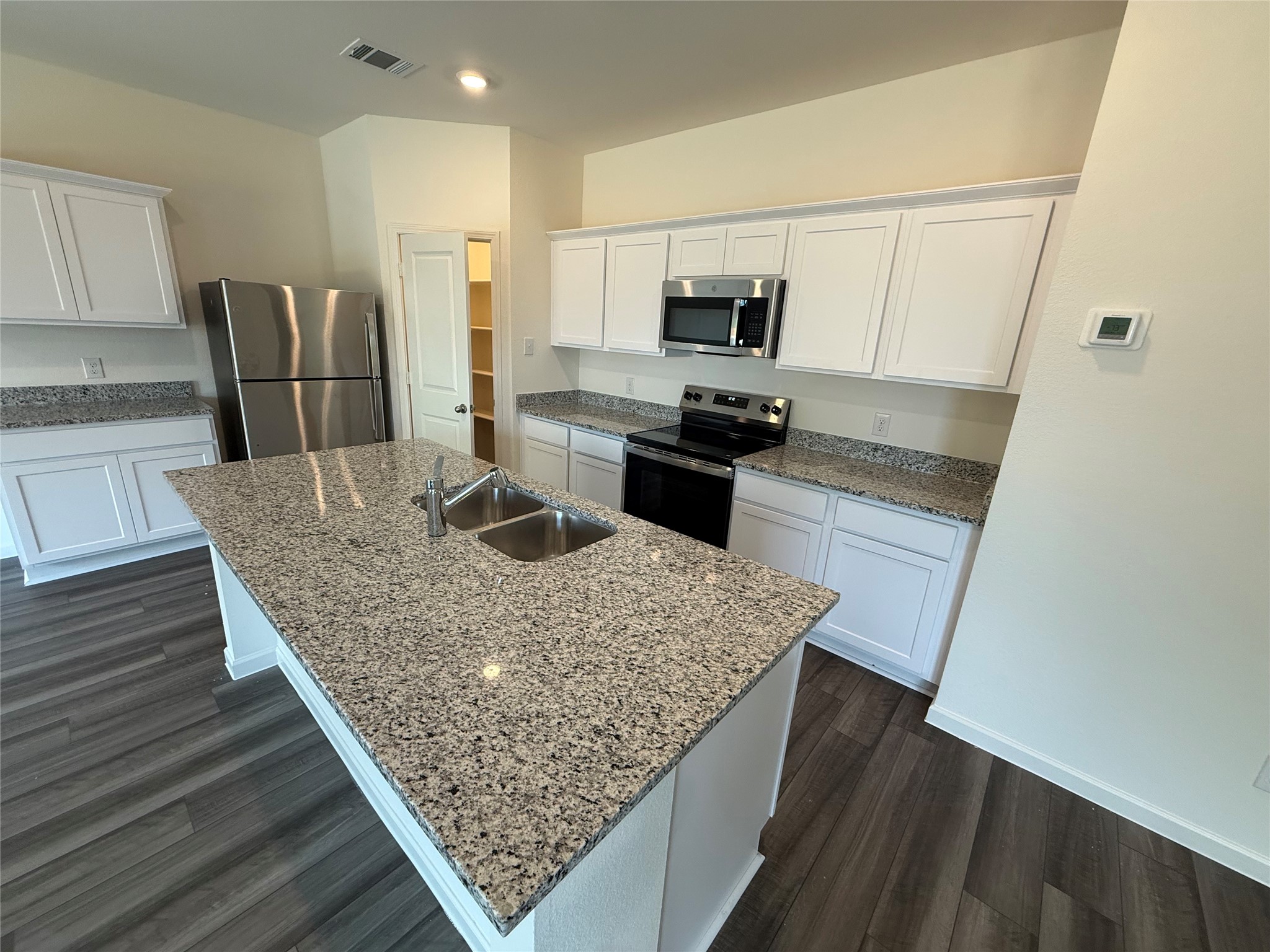 Residential Lease in Melissa 5