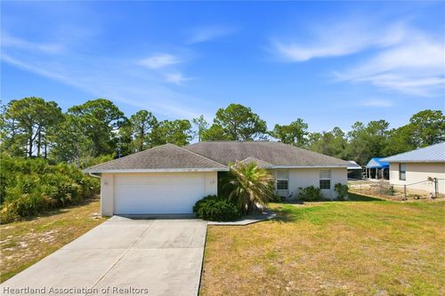 1427 Crossview St, Lake Placid, FL, 33852-7845 | Card Image