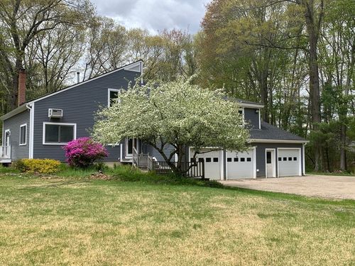 38 Way To The River Rd, West Newbury, MA, 01985-1214 | Card Image