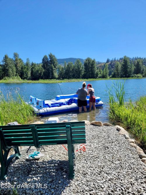 891 Ames Way, Dover, ID, 83825-7700 | Card Image