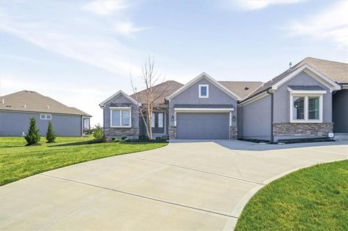12939 S Constance St, Olathe, KS, 66062-5820 | Card Image