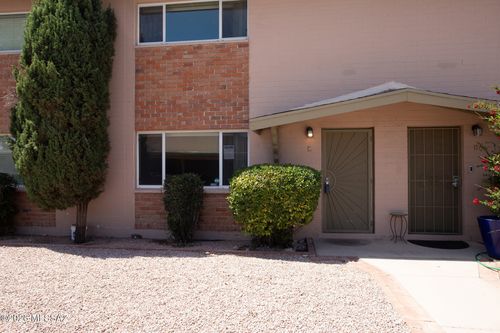 c-933 N Desert Ave, Tucson, AZ, 85711-2062 | Card Image