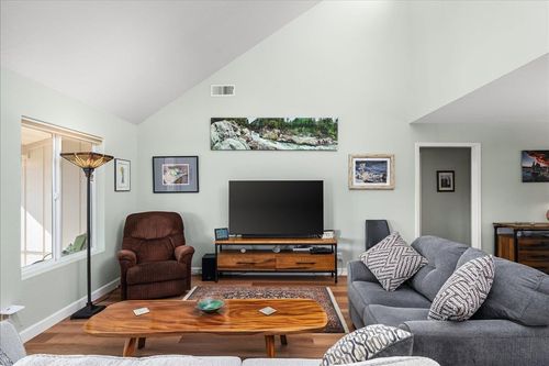 15666 Wolf Mountain Road, Grass Valley, CA, 95949 | Card Image