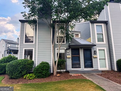 1040 Riverbend Club Dr Se, Atlanta, GA, 30339 | Card Image