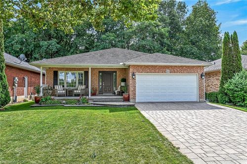 225 Dover Avenue, Port Dover, ON, N0A1N4 | Card Image