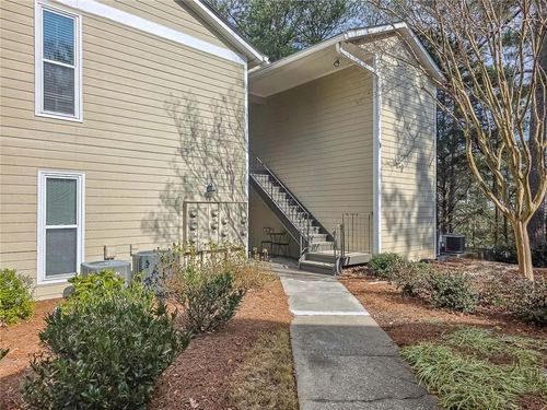 2214 Lake Pointe Cir, Roswell, GA, 30075-4768 | Card Image