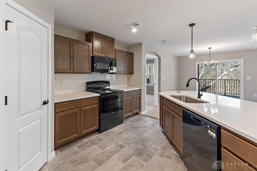 55-204-4228 Apple Branch Dr, Sugarcrk Twp, OH, 45459-6528 | Card Image