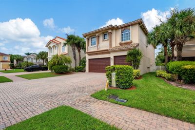 103 Bellezza Terrace, House other with 5 bedrooms, 4 bathrooms and null parking in Royal Palm Beach FL | Image 2