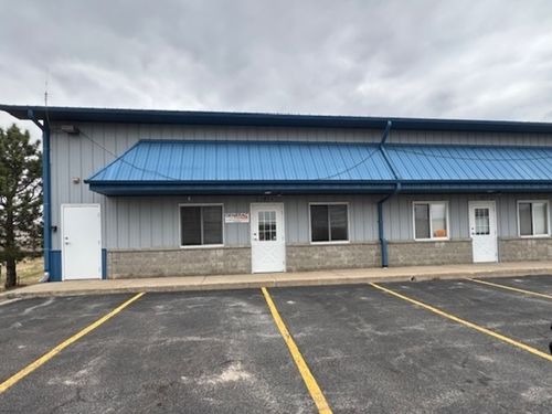 ab-181 Wolf St, Yorkville, IL, 60560-1954 | Card Image