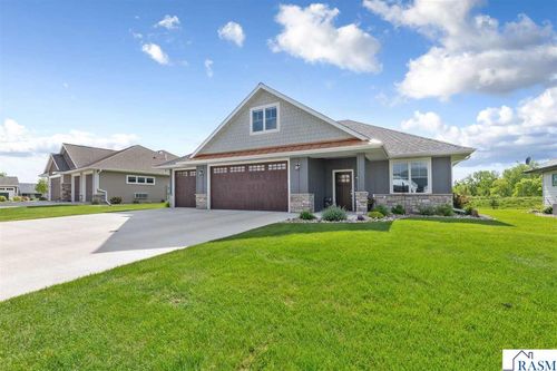 104 Dancing Waters Cir, Mankato, MN, 56001-8780 | Card Image
