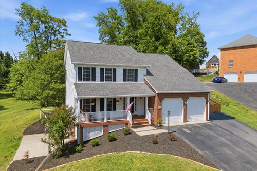 3808 Derby Dr, Roanoke, VA, 24012-6543 | Card Image
