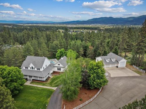 8704 N Malvern Rd, Newman Lake, WA, 99025-9441 | Card Image