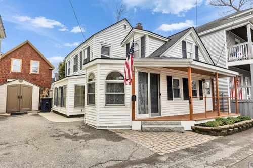 6 Buck St, Nashua, NH, 03060-3812 | Card Image