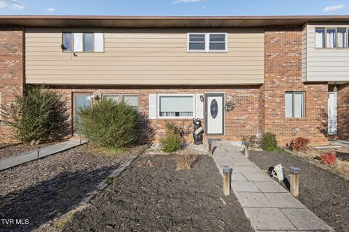 6-114 Colt Ln, Johnson City, TN, 37601-8411 | Card Image