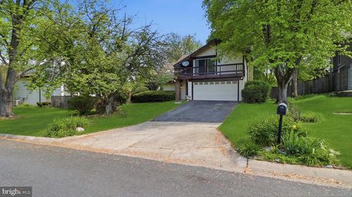 18925 Lindenhouse Rd, GAITHERSBURG, MD, 20879-1817 | Card Image