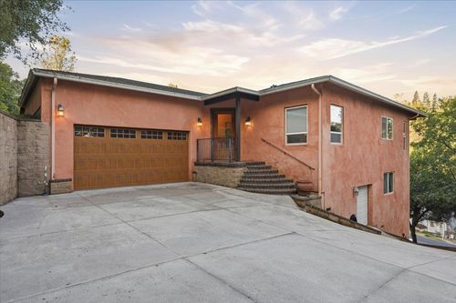 13049 Golden Trout Way, Penn Valley, CA, 95946-9113 | Card Image