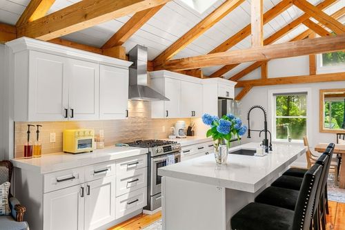 10 Old Rowley Rd, Newbury, MA, 01951-2501 | Card Image