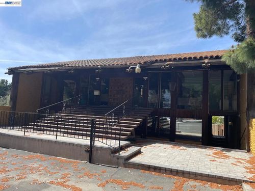43213 Mission Blvd, Fremont, CA, 94539-5826 | Card Image