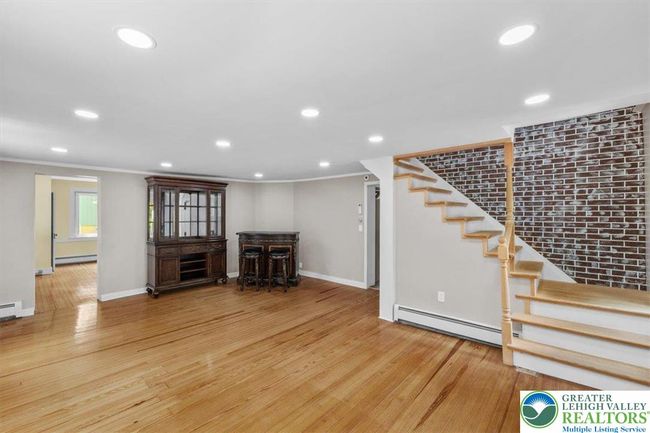 1553 Middle Rd, House other with 4 bedrooms, 5 bathrooms and null parking in Stroudsburg PA | Image 25