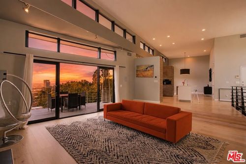 3223 Tareco Dr, LOS ANGELES, CA, 90068-1526 | Card Image