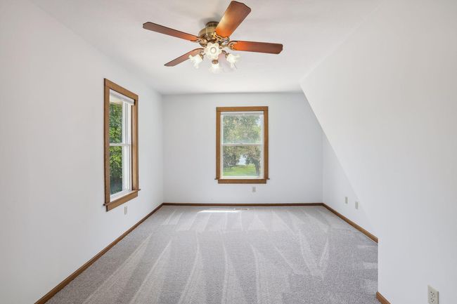 401 Highway 7, House other with 5 bedrooms, 2 bathrooms and null parking in Excelsior MN | Image 18