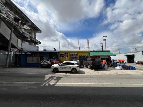 1120 E 25th St, Hialeah, FL, 33013-3723 | Card Image