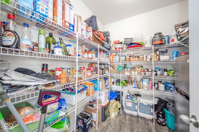 walk in pantry | Image 15
