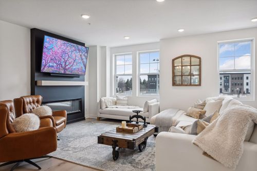 unit-l-870 Mount Curve Blvd, Saint Paul, MN, 55116-3601 | Card Image