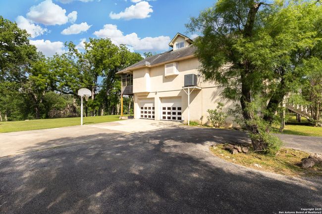 1434 Whispering Water, House other with 4 bedrooms, 3 bathrooms and null parking in Spring Branch TX | Image 33