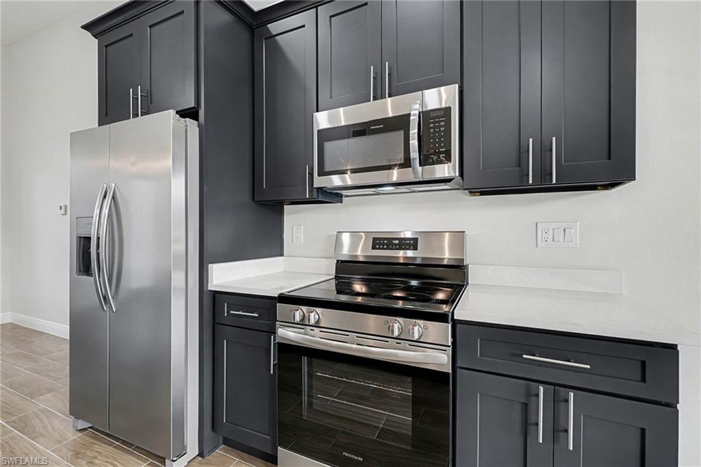 Residential Lease in LEHIGH ACRES 2