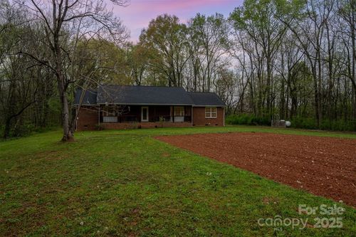 3720 Lanes Creek Rd, Marshville, NC, 28103-8700 | Card Image