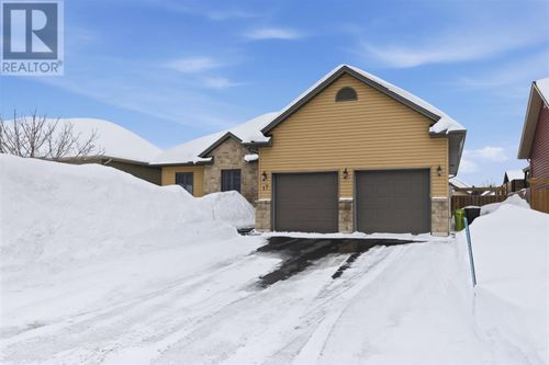 17 Konkin Av, Sault Ste Marie, ON, P6C6E6 | Card Image