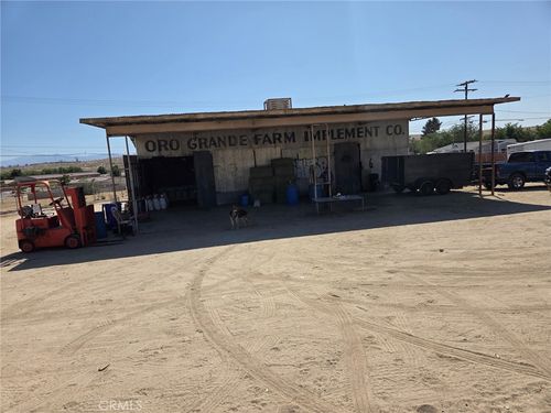 19140 National Trails Hwy, Oro Grande, CA, 92368-9591 | Card Image