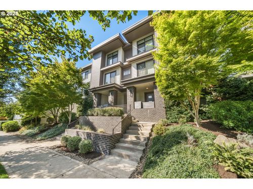 672 1st St, Lake Oswego, OR, 97034-2338 | Card Image