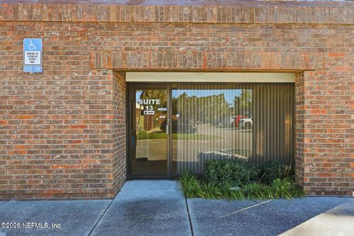 13-2140 Kingsley Ave, Orange Park, FL, 32073-5180 | Card Image