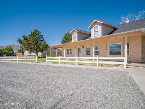 125 Sunset Hills Dr, Yerington, NV, 89447-8750 | Card Image