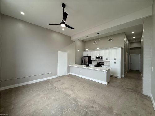 110-332 34th St, Newport News, VA, 23607-2912 | Card Image