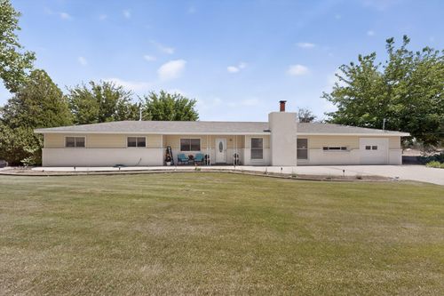 430 Abo Rd, Bosque Farms, NM, 87068-9505 | Card Image