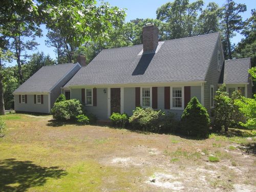 18 Sturbridge Dr, Orleans, MA, 02653-4609 | Card Image