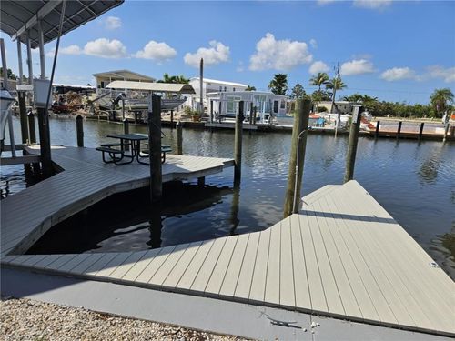 3821 Blueberry Ln, SAINT JAMES CITY, FL, 33956-2219 | Card Image